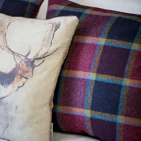Darlington Arms By The Airport - Free Parking - Bar & Food 4*