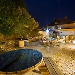 Darlington Arms By The Airport - Free Parking - Bar & Food 4*