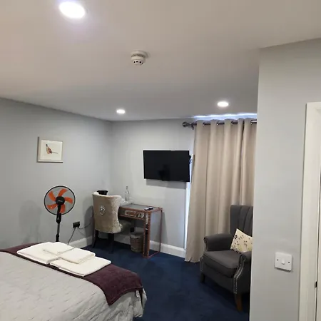 Darlington Arms By The Airport - Free Parking - Bar & Food 4* 红山