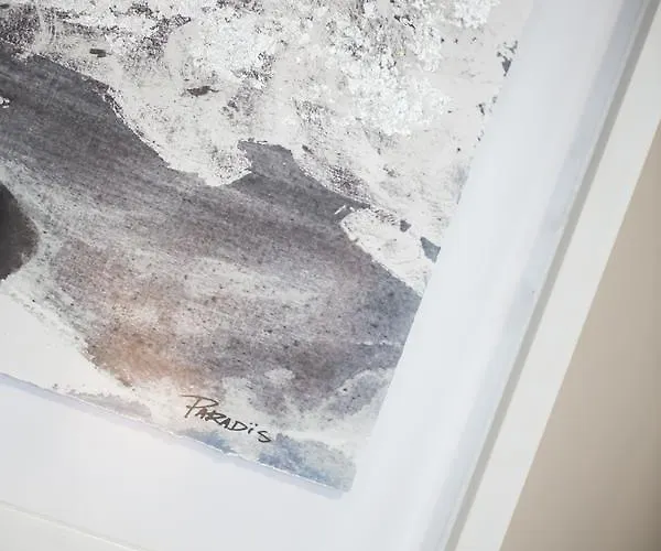 Darlington Arms By The Airport - Free Parking -bar & Food 4* 红山