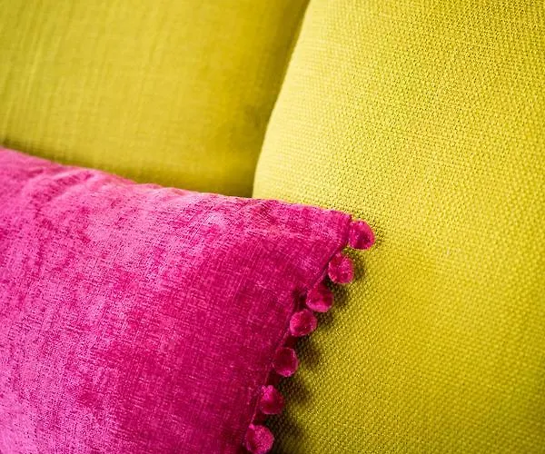 Inn Darlington Arms By The Airport - Free Parking -bar & Food Redhill (Somerset)