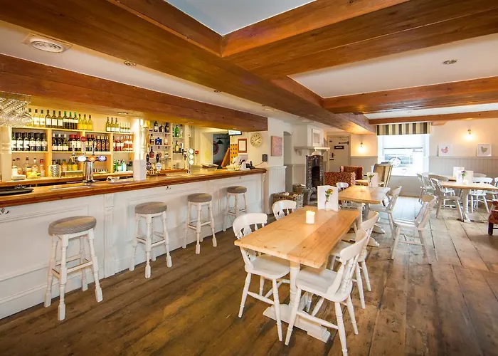 Darlington Arms By The Airport - Free Parking -bar & Food 4* Redhill (Somerset)