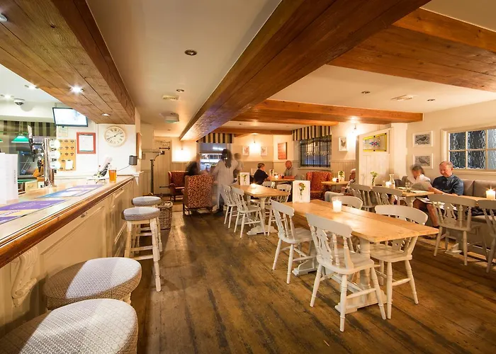 Inn Darlington Arms By The Airport - Free Parking -bar & Food Redhill (Somerset)