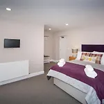 Darlington Arms By The Airport - Free Parking - Bar & Food 4* Redhill (Somerset)