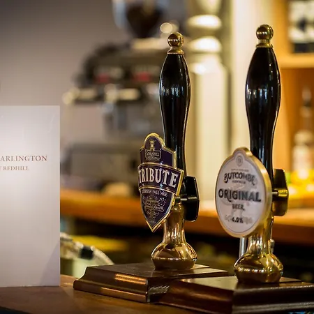 Darlington Arms By The Airport - Free Parking - Bar & Food Kro 4*