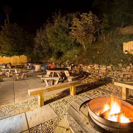 Darlington Arms By The Airport - Free Parking -bar & Food بيت ريفي 4*