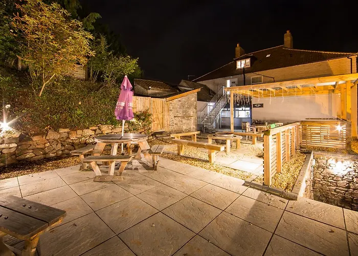 Darlington Arms By The Airport - Free Parking -bar & Food بيت ريفي