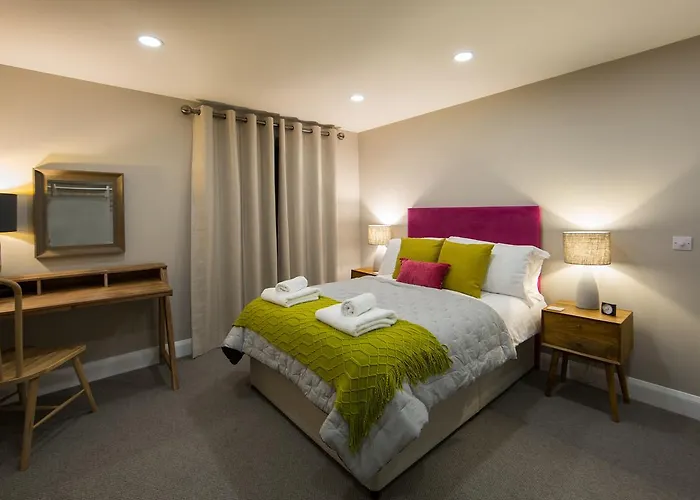 بيت ريفي Darlington Arms By The Airport - Free Parking -bar & Food ريدهيل